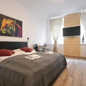  דירה Apartment, Modern Und Neu Renoviert