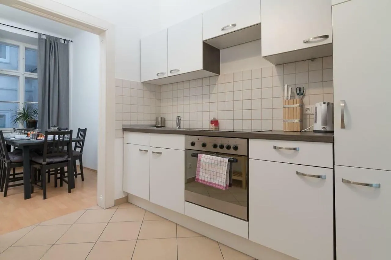 וינה Belvedere City Center Apartment